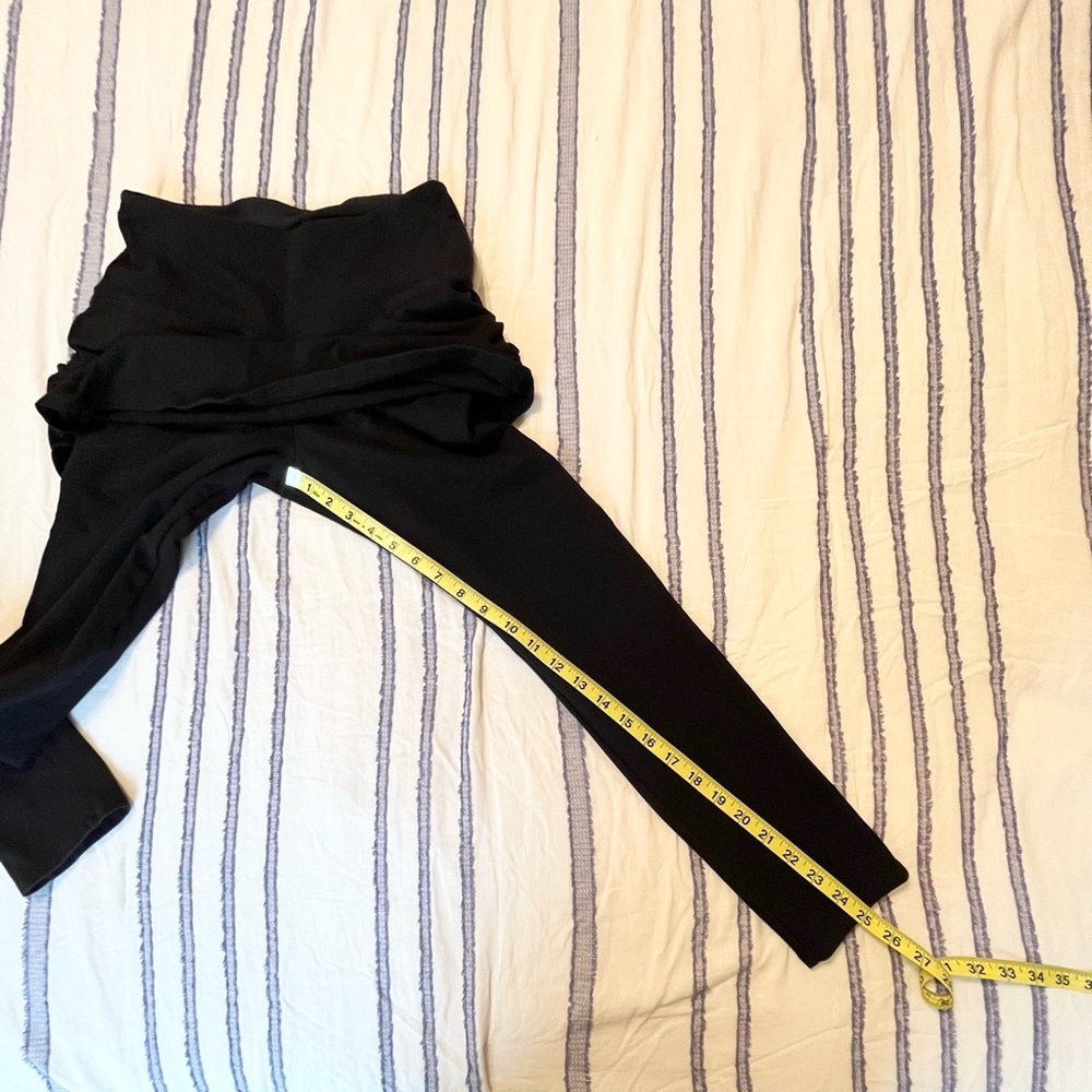 Ruby Ribbon Ruched Skirt Leggings Medium - Picture 5 of 11